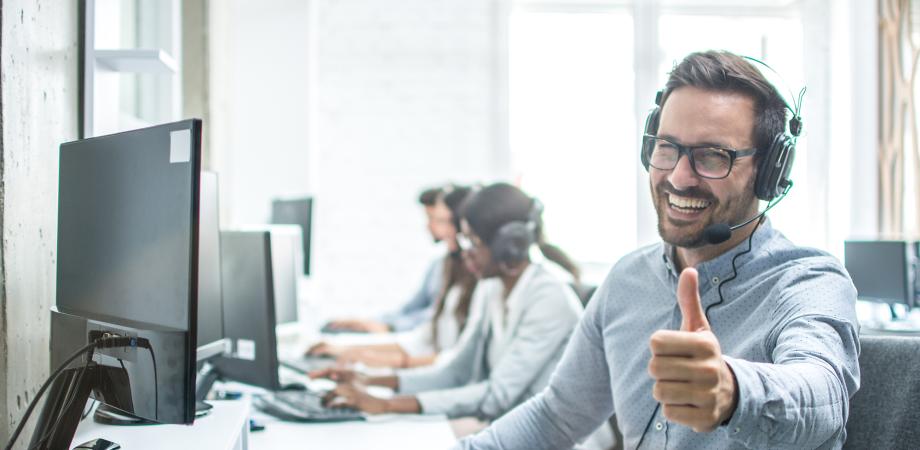 Yhteydet ja viestintä yritysasiakkaille