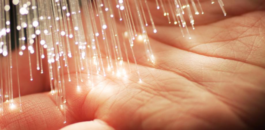 kämmen ja valokuitu